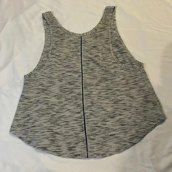 Lululemon / Fits XS-S best / GUC - Picture 2 of 3